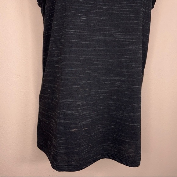 XS NIKE DRI FIT TANK BLACK GREY TOP SLEEVELESS STRETCH ATHLETIC ACTIVEWEAR - Picture 4 of 11